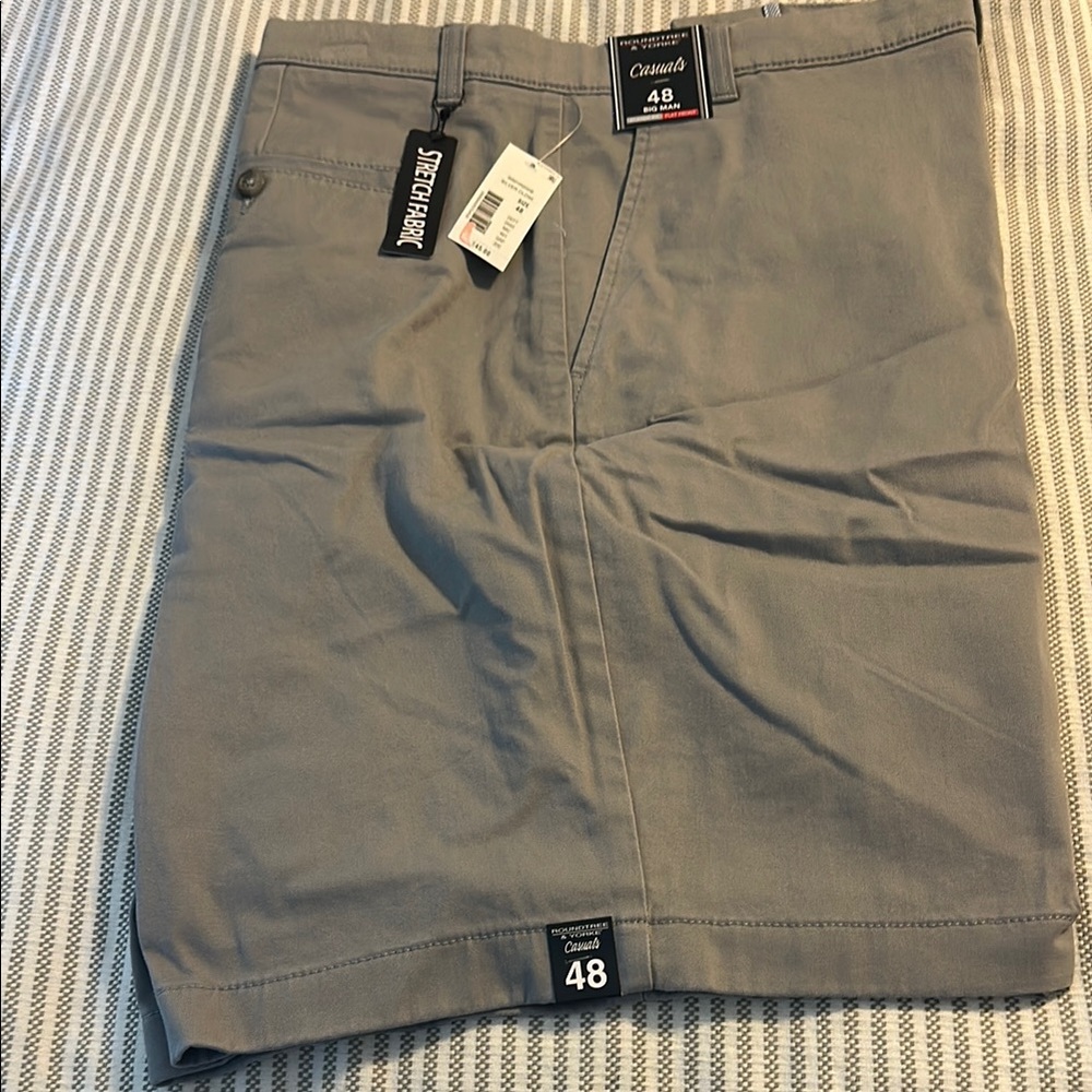 NWT Mens Roundtree & Yorke Gray Flat Front Shorts size 48